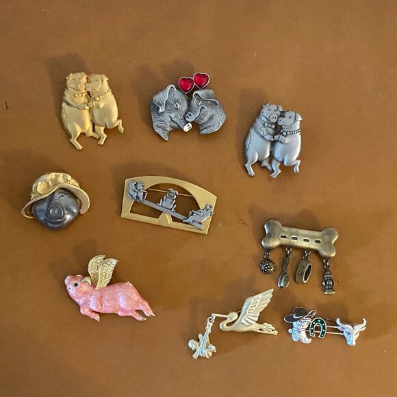 JJ Jonette vintage 80-90s - Pigs, cowboy, stork, dog bone  Brooch Pin - Picture 1 of 4